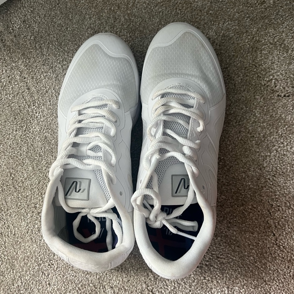 Varsity cheer shoes size 9.5 brand new